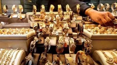 تأثير الضغوط على الجنيه في دفع أسعار الذهب للصعود في الصاغة