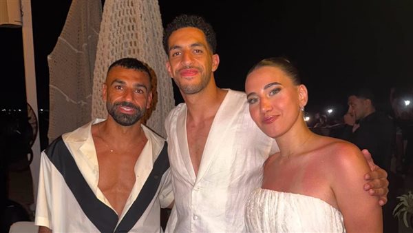 محمد صلاح ينشر صورة من عقد قران مصطفى شوبير بالساحل الشمالي محمد صلاح ينشر صورة من عقد قران مصطفى شوبير بالساحل الشمالي