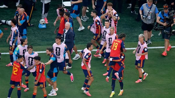 الأعلى في التاريخ.. كم تبلغ مكافأة منتخب إسبانيا بعد التتويج بكأس العالم؟ الأعلى في التاريخ.. كم تبلغ مكافأة منتخب إسبانيا بعد التتويج بكأس العالم؟