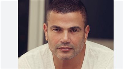 عمرو دياب يشعل الساحل الشمالي بأول حفل بعد ألبوم «حبيتك».. تعرف على الأسعار
