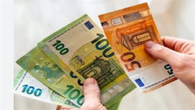 أسعار الدولار واليورو اليوم.. أعلى وأقل سعر داخل البنوك