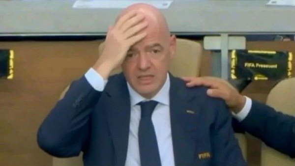 أزمة إنفانتينو تتصاعد.. ويلز تسحب دعمها لرئيس فيفا أزمة إنفانتينو تتصاعد.. ويلز تسحب دعمها لرئيس فيفا