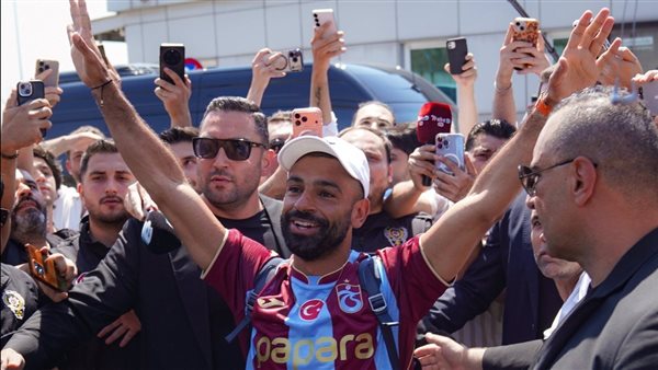 محمد صلاح يبدأ فصلًا جديدًا في مسيرته بقميص طرابزون سبور محمد صلاح يبدأ فصلًا جديدًا في مسيرته بقميص طرابزون سبور