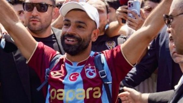 بعد الصفقة الكبرى.. محمد صلاح يتلقى هدية رمزية من مسؤول تركي