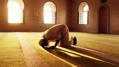 موعد الصلاة اليوم في مصر.. تعرف على توقيت الفجر والظهر والعصر