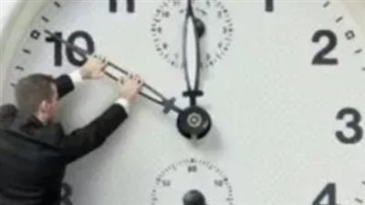 موعد انتهاء التوقيت الصيفي 2026.. متى تعود الساعة للتوقيت الشتوي؟