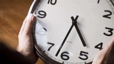 التوقيت الصيفي 2026.. موعد انتهاء العمل به وبدء التوقيت الشتوي