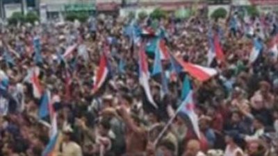 أزمات الخدمات في الجنوب العربي.. تصعيد شعبي يواجه تدهور المعيشة والاقتصاد