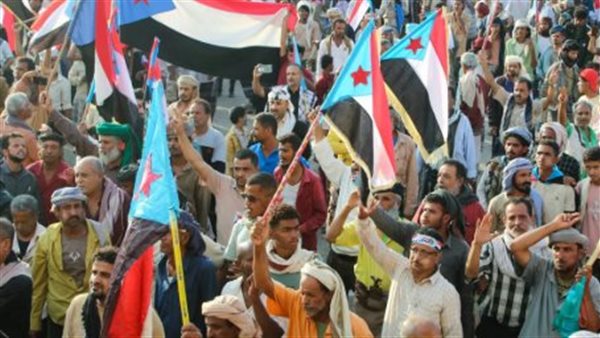 الجنوب العربي يتمسك باستعادة الدولة.. رسائل سياسية واضحة في مواجهة الضغوط والتحديات الجنوب العربي يتمسك باستعادة الدولة.. رسائل سياسية واضحة في مواجهة الضغوط والتحديات
