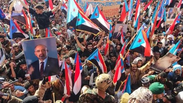 القضية الجنوبية.. تمسك بالقرار الوطني ورفض توظيف التضحيات في صراعات لا تخدم تطلعات الشعب القضية الجنوبية.. تمسك بالقرار الوطني ورفض توظيف التضحيات في صراعات لا تخدم تطلعات الشعب