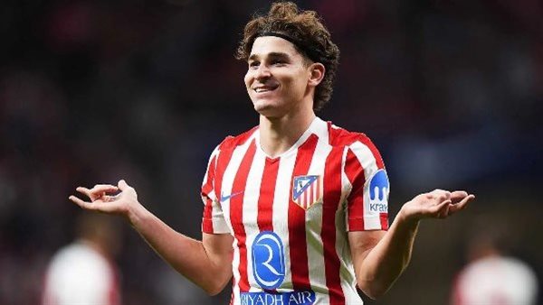 نبني الفريق حوله.. سيميوني يحسم موقف ألفاريز من الرحيل عن أتليتكو مدريد نبني الفريق حوله.. سيميوني يحسم موقف ألفاريز من الرحيل عن أتليتكو مدريد