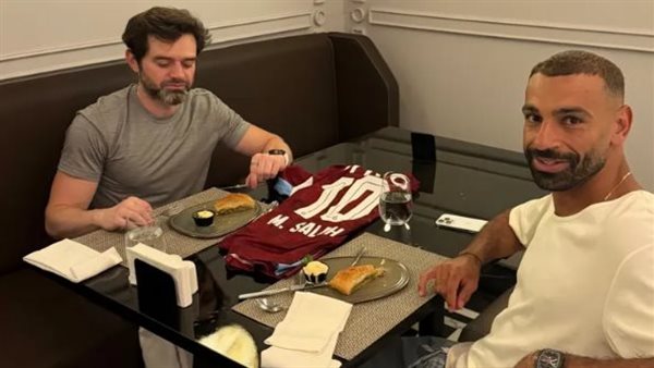 محمد صلاح ورامي عباس يستخدمان “حلوى تركية” للسخرية من بشيكتاش محمد صلاح ورامي عباس يستخدمان “حلوى تركية” للسخرية من بشيكتاش