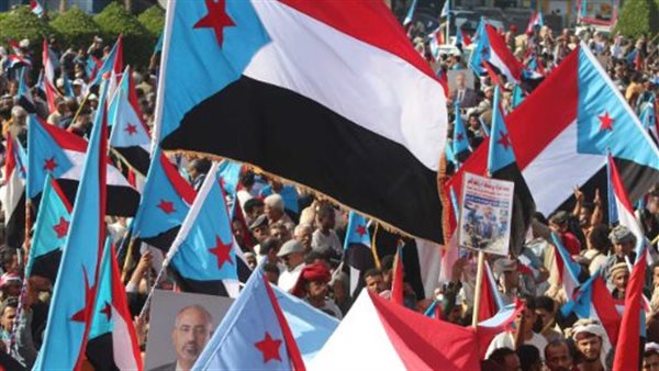 تراجع العملة وأزمة الخدمات.. لماذا لم تنجح الضغوط المعيشية في إخماد المطالب الجنوبية؟