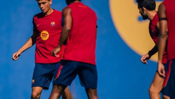 بعد ضياع ألفاريز.. برشلونة يفاجئ الجميع بخطوة حمزة عبد الكريم بعد ضياع ألفاريز.. برشلونة يفاجئ الجميع بخطوة حمزة عبد الكريم