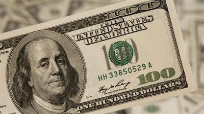 سعر الدولار اليوم.. 50.87 جنيه للشراء في الأهلي وبنك مصر
