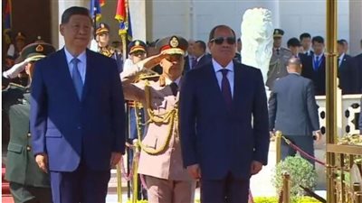 الرئيس السيسي يستقبل شي جين بينج في قصر الاتحادية.. 21 طلقة ومراسم استقبال رسمية