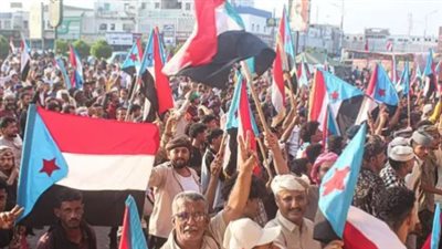 حرب الخدمات في الجنوب.. معاناة معيشية ومحاولات لاستنزاف الإرادة الجنوبية