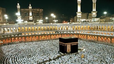أسعار رحلات العمرة 2026 في مصر.. تفاصيل البرامج الاقتصادية و4 نجوم و5 نجوم