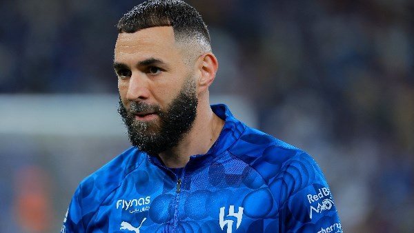 رسميًا.. الهلال السعودي يعلن إنهاء عقده مع بنزيما