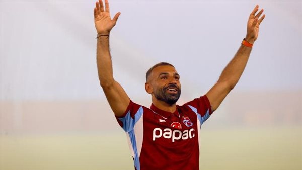 محمد صلاح لم يندم على الانضمام للفريق.. وهو أهم لاعب مسلم في العالم محمد صلاح لم يندم على الانضمام للفريق.. وهو أهم لاعب مسلم في العالم
