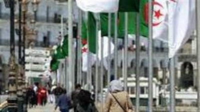 عن طريق رسائل نصية قصيرة.. الجزائر تحذر مواطنيها من مخاطر التجسس على هواتفهم