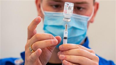 بشأن أوميكرون... شركة الأدوية الأميركية موديرنا تعلن أنها ستباشر إجراء تجارب سريرية 