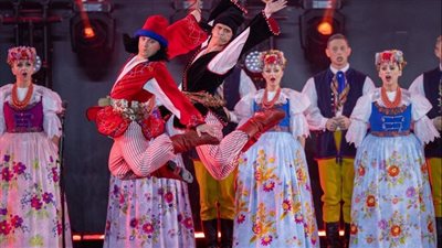 على خشبة مسرح دبي.. 