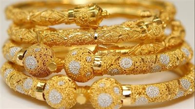 تقرير يكشف عن تراجع كبير في أسعار الذهب بمصر