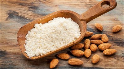 كل ما تريد معرفته حول دقيق اللوز