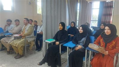للمرة الأولى منذ عودة الحركة.. طالبان تفتح بعض الجامعات الرسمية أمام الفتيات
