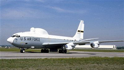 ترصد الإشعاع النووي.. قصة الإنتشار النادر للطائرة الأمريكية بوينغ دبليوسي-135