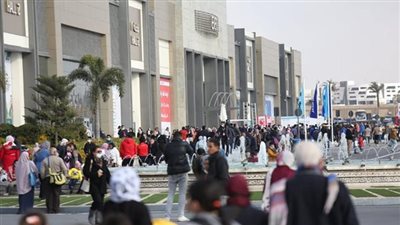 في يومه التاسع.. معرض القاهرة الدولي للكتاب يستقبل 297 ألف زائر