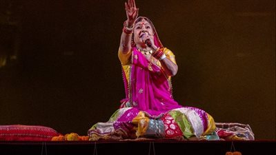  على مسرح دبي ميلينيوم.. حفل مبهر للمطربة الهندية ماليني أواستي