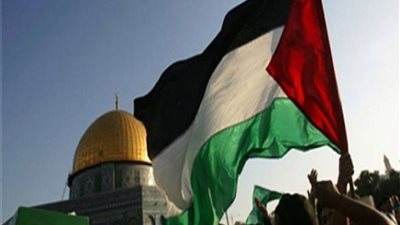 تظاهر آلاف الفلسطينيين في الخليل جنوب الضفة الغربية للاحتجاج على غلاء الأسعار 