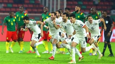 مصر تهزم السنغال وتقترب من التأهل لنهائيات كأس العالم 