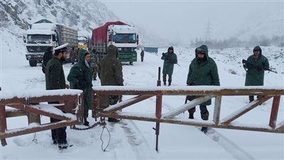 عاصفة ثلجية تعطل حركة الملاحة الجوية في الولايات المتحدة الأمريكية