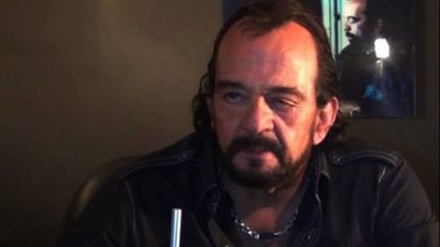 وفاة الفنان المصري القدير جرير منصور بعد صراع مع المرض