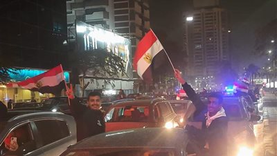 شاهد.. أهالي مأرب يحتفلون بفوز منتخب مصر وتأهله لنهائي أمم إفريقيا (صور)