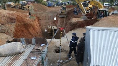 بعد توقف مؤقت.. استئناف عمليات الحفر لإنقاذ الطفل ريان في المغرب