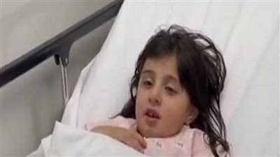  بعد 6 سنوات من العمى.. تعرف على ردة فعل طفلة سورية عندما أبصرت (فيديو)