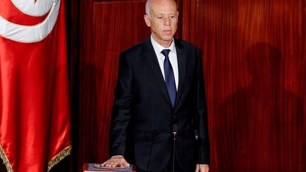 الشرطة التونسية تمنع موظفي المجلس الأعلى للقضاء من دخول مقره