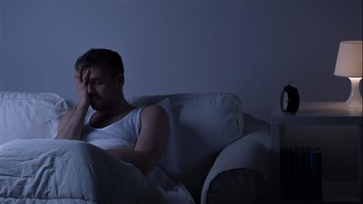 أسباب الاستيقاظ القصير في الليلة عدة مرات 