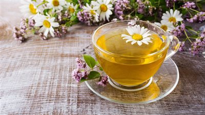  مجموعة من فوائد شاي البابونج التي قد لا يعرفها الكثيرون
