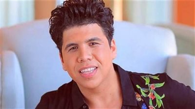 مصر.. أول تعليق من عمر كمال على قرار وقفه عن الغناء