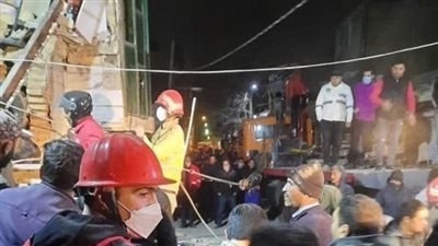 مصرع 9 أشخاص وإصابة 9 آخرين جراء انهيار مبنى سكني غربي العاصمة الإيرانية طهران