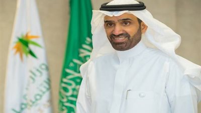 الراجحي: ندرس تقليل أيام العمل في المملكة