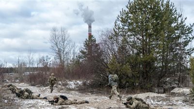  الجيش الأوكراني: قوات روسية أطلقت النار على قرية في منطقة لوهانسك شرقي البلاد