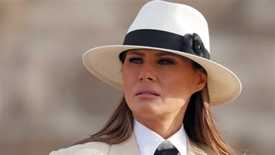 تقارير إعلامية تكشف عن الفائزة في مزاد NFT الأول للسيدة الأمريكية الأولى 