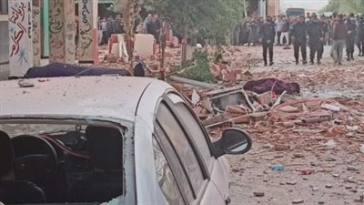 عاجل.. مقتل 10 أشخاص على الأقل وإصابة 15 آخرين في تفجير انتحاري بالصومال