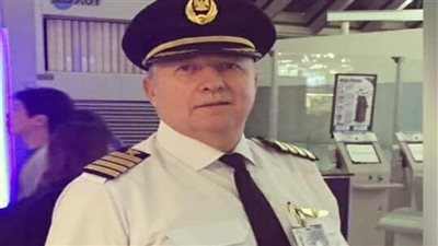 أصبح حديث العالم.. طيار مصري يتحدى عاصفة إنجليزية ويهبط بسلام في مطار هيثرو بلندن 